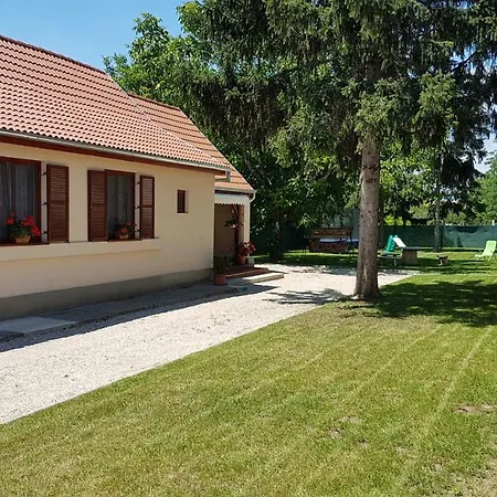 Konukevi Ilona Vendeghaz