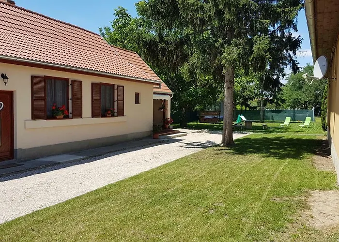 Konukevi Ilona Vendeghaz